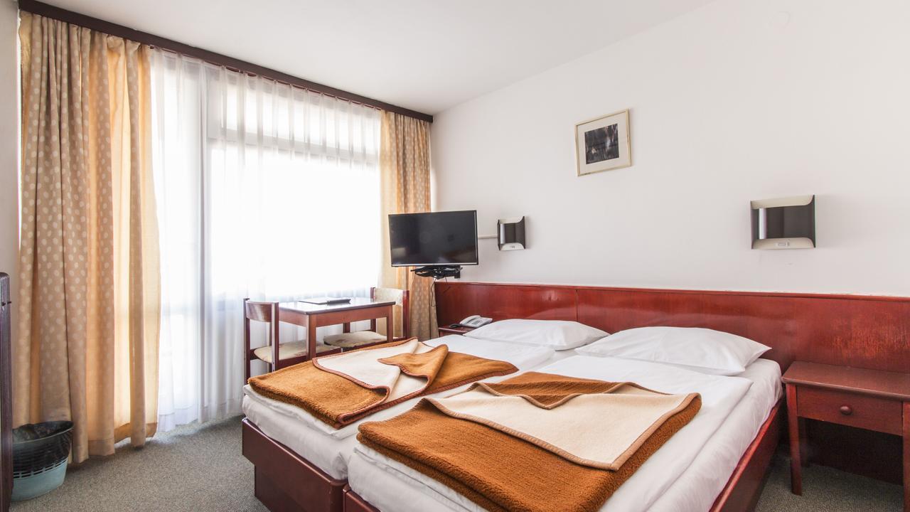 Hotel Matija Gubec Stubicke Toplice Екстериор снимка