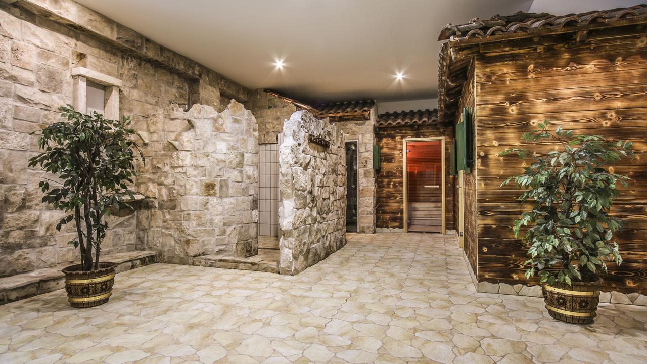 Hotel Matija Gubec Stubicke Toplice Екстериор снимка